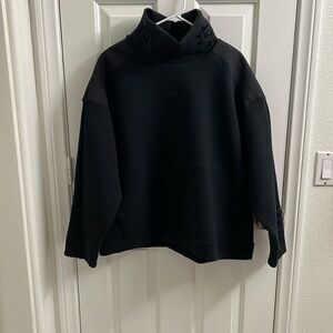 Black Nike Dri-Fit Sweater / Wide fit / Oversized Long Sleeve Top W/ Pockets
